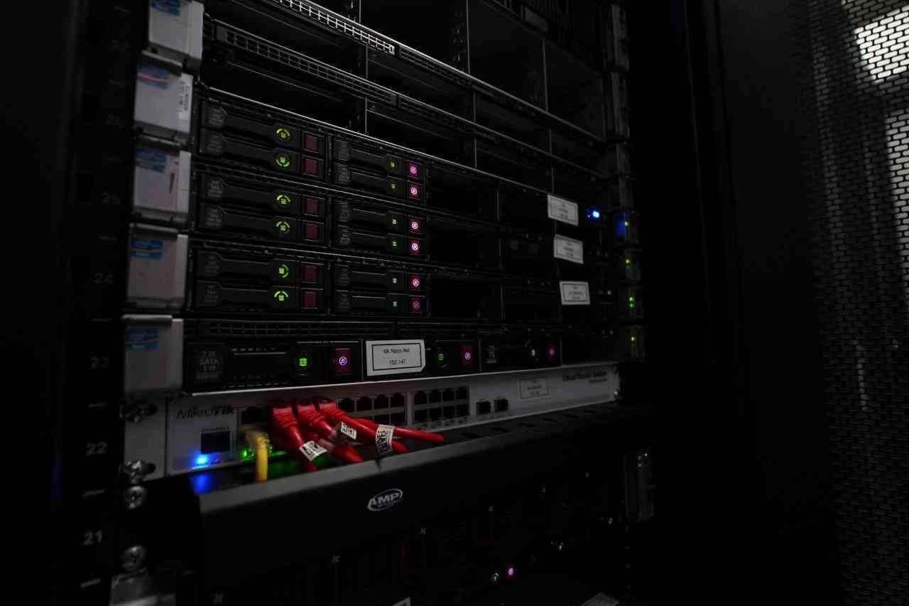 دیتاسنتر برتینا - رک‌های سرور